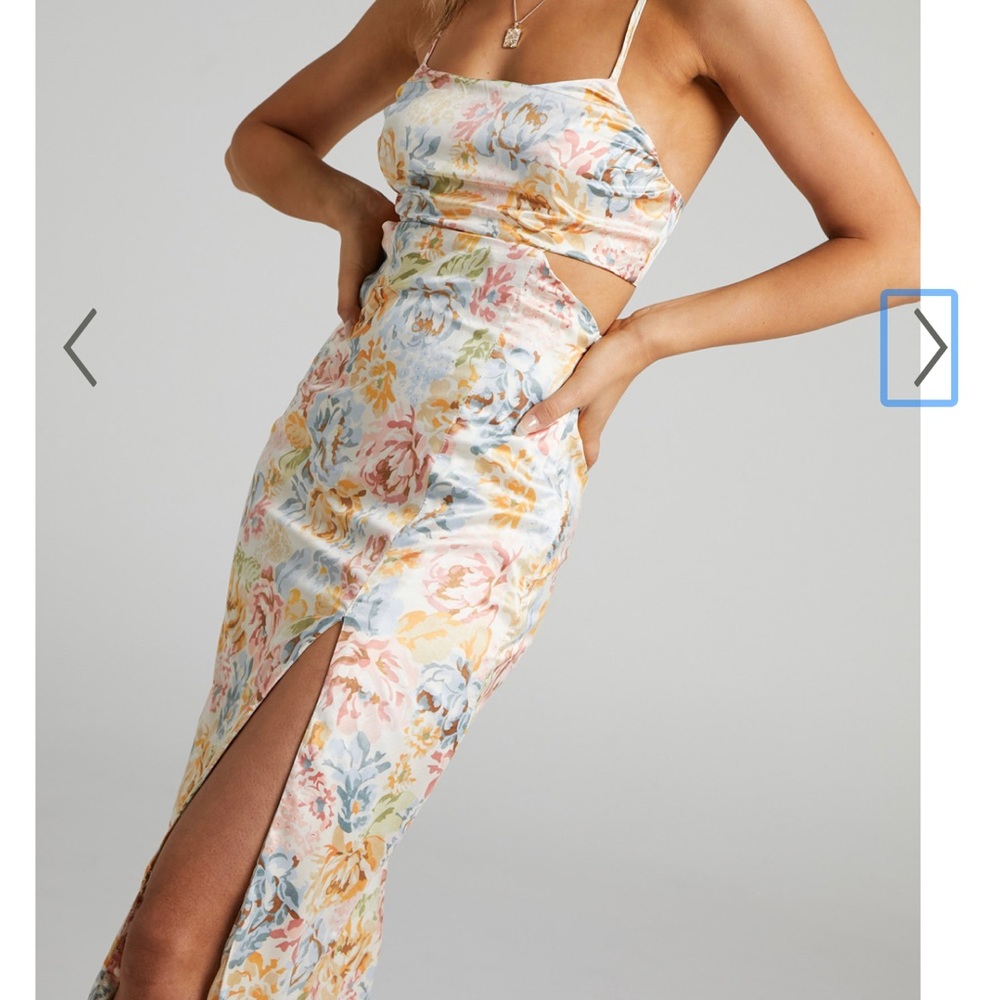 Showpo - CORINNA CUT OUT SIDE AND TIE UP BACK MIDI DRESS IN DREAMER FLORAL
